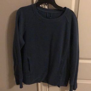 LULULEMON crew neck sweatshirt